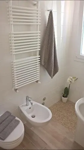 Diffuso Arcobaleno Apart Otel Gabicce Mare